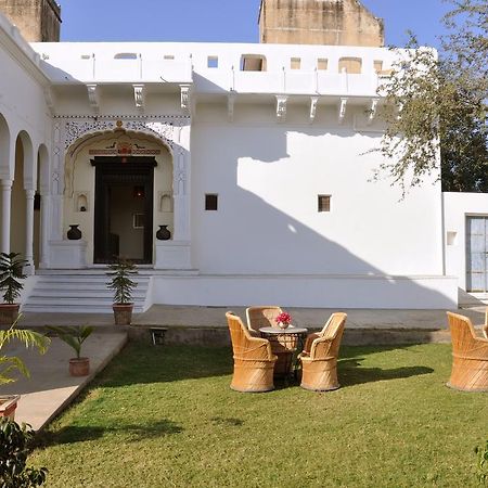 Hotel Chobdar Haveli Мандава Экстерьер фото