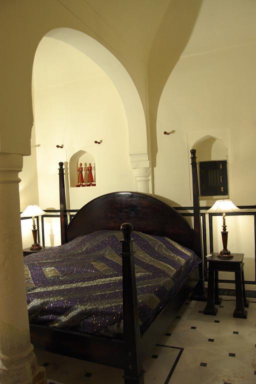 Hotel Chobdar Haveli Мандава Экстерьер фото